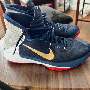 PRIME HYPE DF 2016 USA BASKETBALL SHOES SIZE 7.5M OR 9W